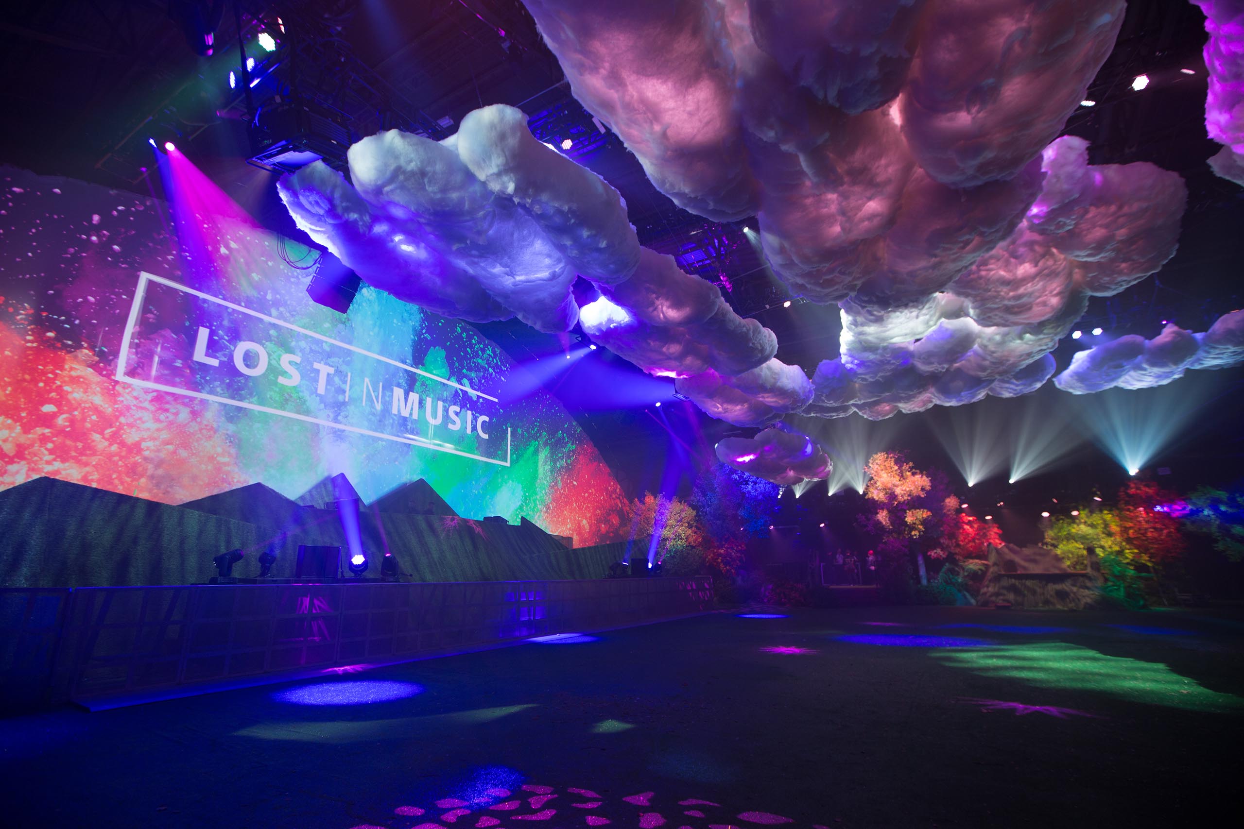 Lost In Music, LA